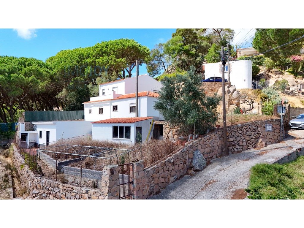 2 bedrooms House in Cascais, Portugal No. 327856