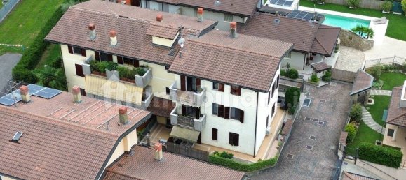 2 bedrooms Apartment in Telgate, Italy No. 259399 2