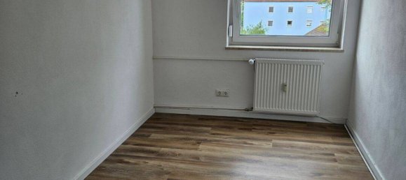 3 rooms Apartment in Schwandorf, Germany No. 226367 4