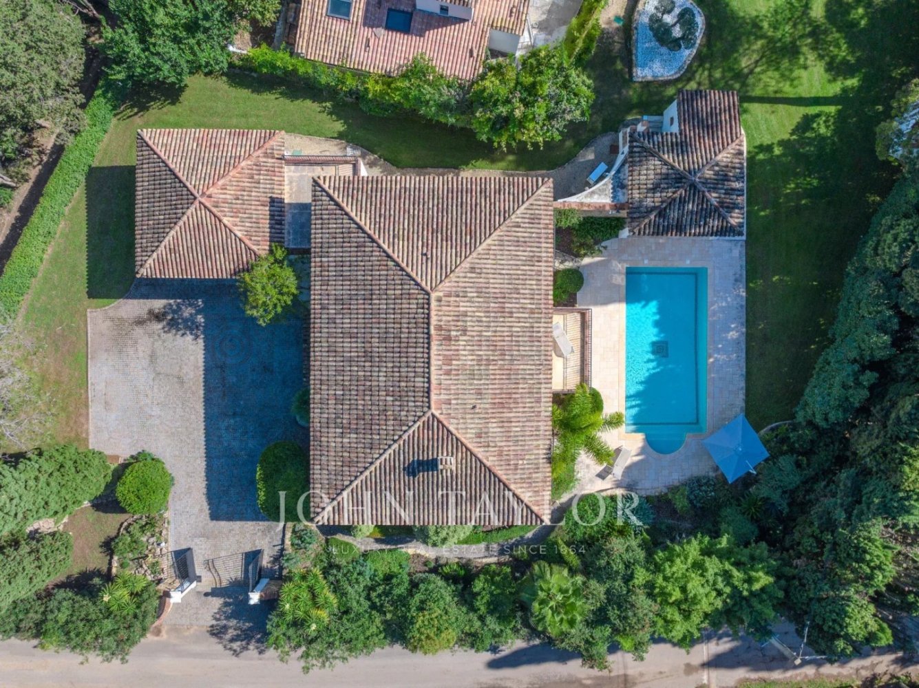 6 bedrooms Villa in Mougins, France No. 348723