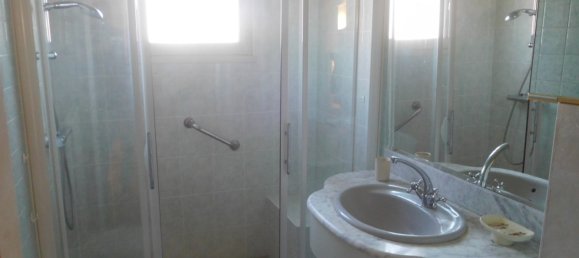 4 غرف نوم فيلا في Saint-Yrieix-la-Perche, France رقم 98570 10