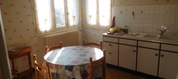 4 غرف نوم فيلا في Saint-Yrieix-la-Perche, France رقم 98570 6