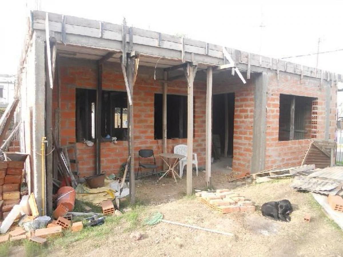 2 Schlafzimmer Haus in Jose C. Paz, Argentina, Nr. 81841