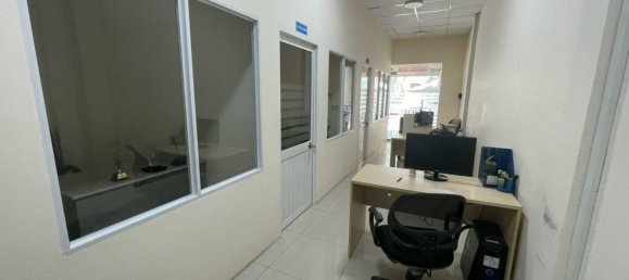 350m² Townhouse in District 7, Vietnam No. 15832 3