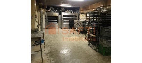 500m² Commercial property in Canelas, Portugal No. 47814 7