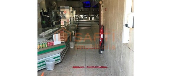 500m² Commercial property in Canelas, Portugal No. 47814 2