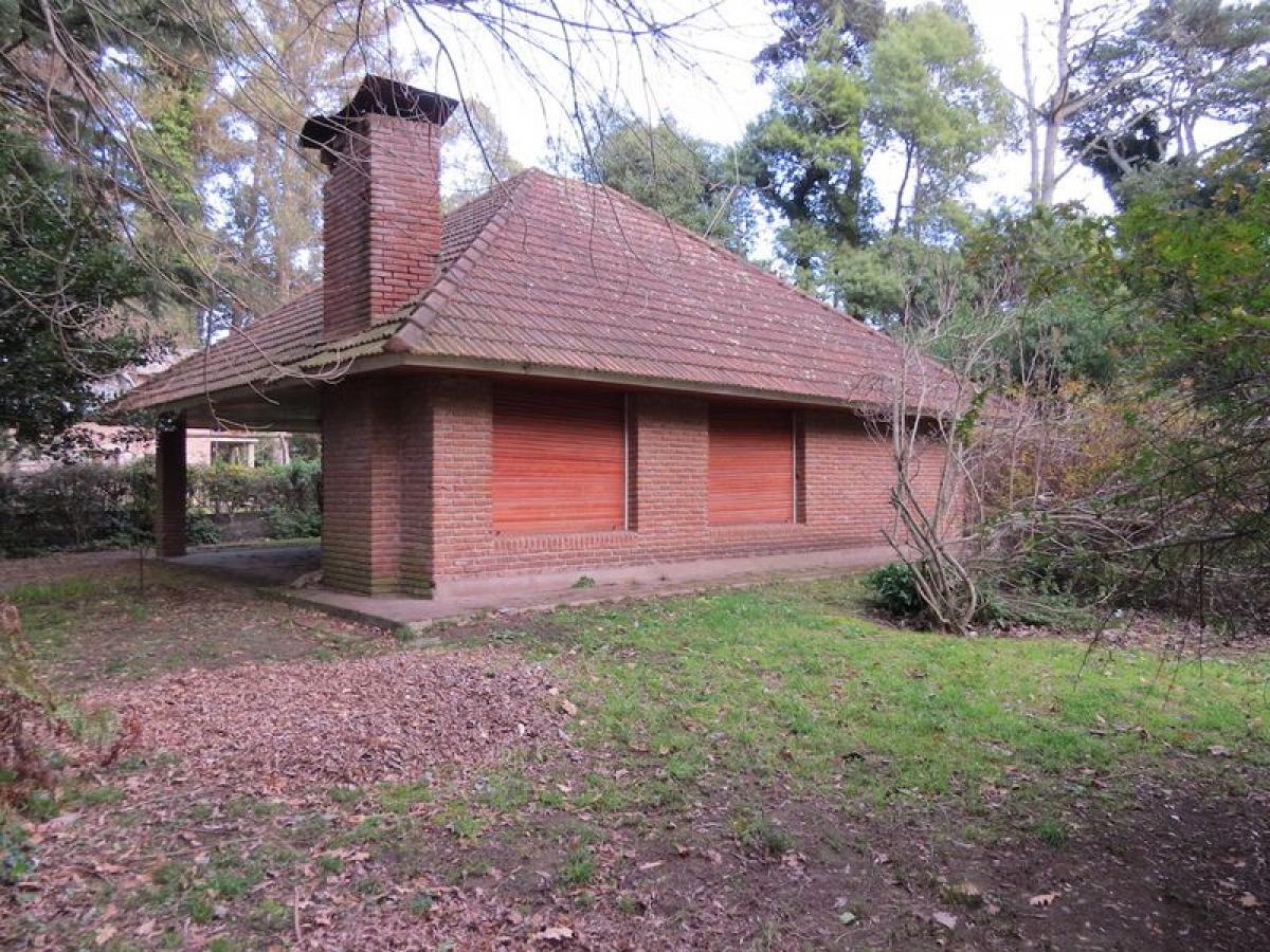 2 bedrooms House in Mar del Plata, Argentina No. 66910