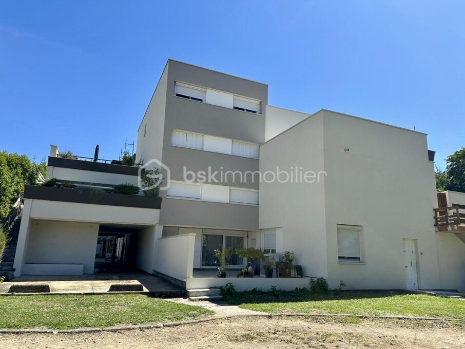 2 bedrooms Apartment in Vaux-le-Penil, France No. 318736