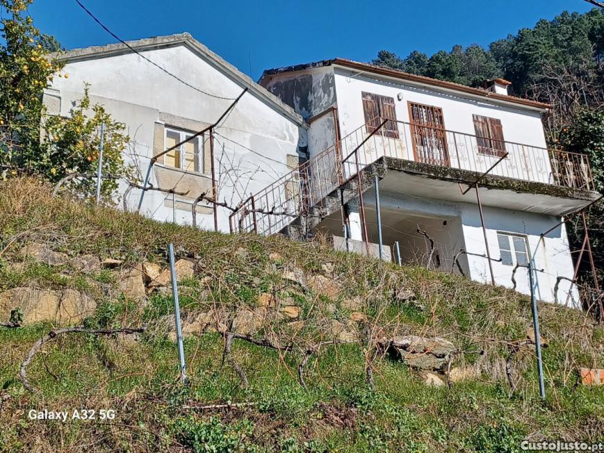 3 bedrooms Castles in Santa Marta de Penaguiao, Portugal No. 171584