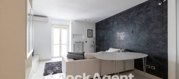 2 bedrooms Apartment in Catanzaro, Italy No. 296154 4