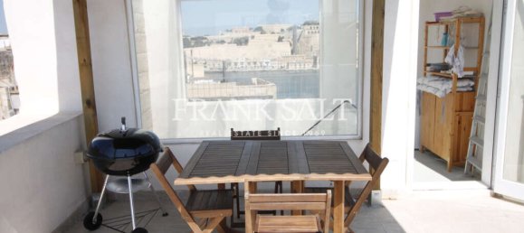 2 bedrooms Townhouse in Senglea, Malta No. 9346 4