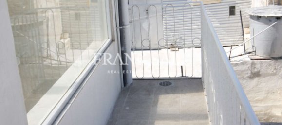 2 bedrooms Townhouse in Senglea, Malta No. 9346 17