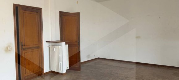 Apartamento T4 em Bari, Italy N.º 21975 9