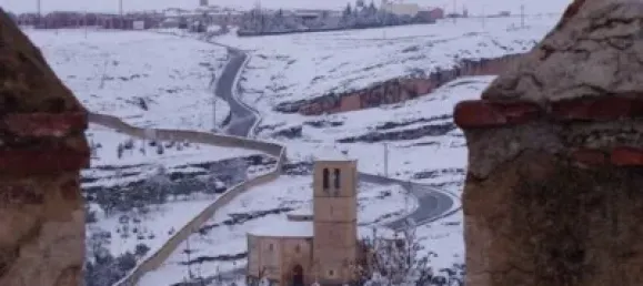  Land in Segovia, Spain No. 27210 11