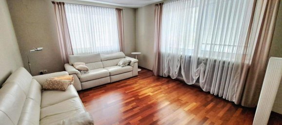 Дом с 9 комнатами в Герцогенбург, Австрия № 129603 3