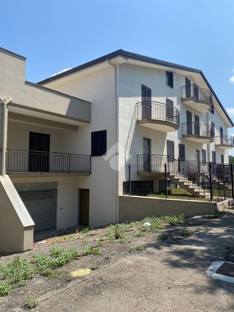 Villa de 4 dormitorios en Bonea, Italy No. 163446