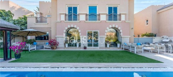 Villa de 5 dormitorios en Dubai Sports City, UAE No. 98949 18