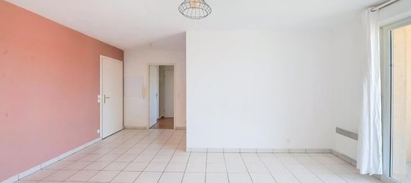 2 bedrooms Apartment in Le Haillan, France No. 276491 2