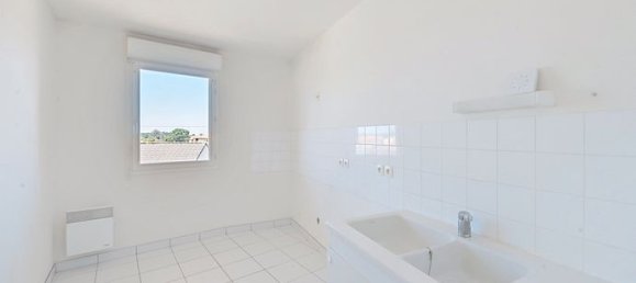 2 bedrooms Apartment in Le Haillan, France No. 276491 3