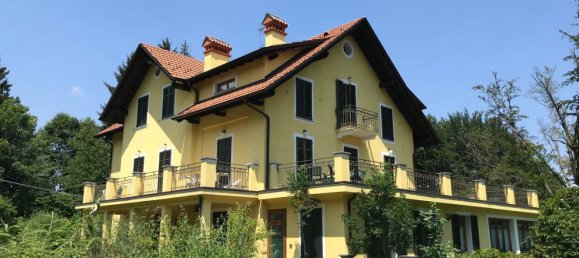 Bâtiment à Gignese, Italy 1400m² No. 285137 2