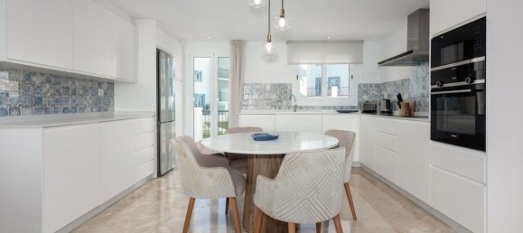 2 Schlafzimmer Wohnung in Estepona, Spain, Nr. 21248 28