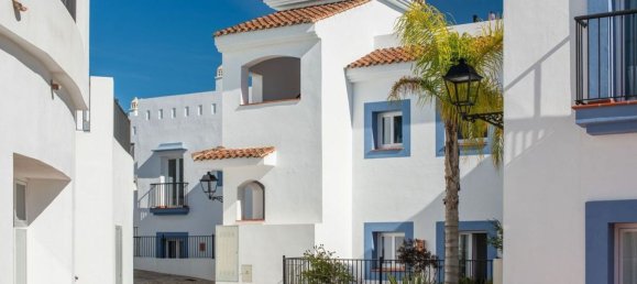 2 Schlafzimmer Wohnung in Estepona, Spain, Nr. 21248 25