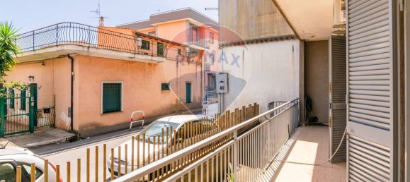 Квартира с 4 спальнями в Рипосто, Италия № 265311 13