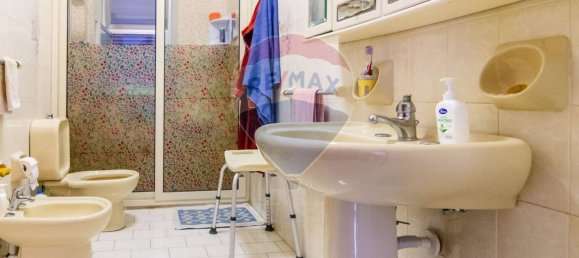 Квартира с 4 спальнями в Рипосто, Италия № 265311 17