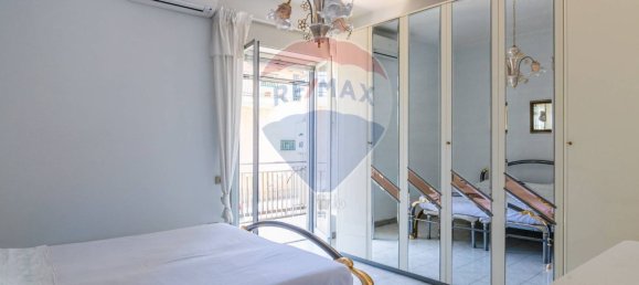 Квартира с 4 спальнями в Рипосто, Италия № 265311 19