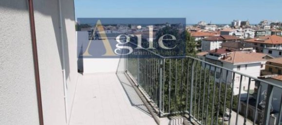 1 bedroom Penthouse in Alba Adriatica, Italy No. 345367 10