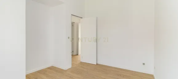 14 bedrooms Building in Costa da Caparica, Portugal No. 156803 11