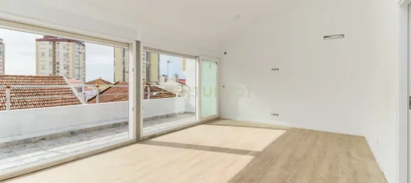 14 bedrooms Building in Costa da Caparica, Portugal No. 156803 6