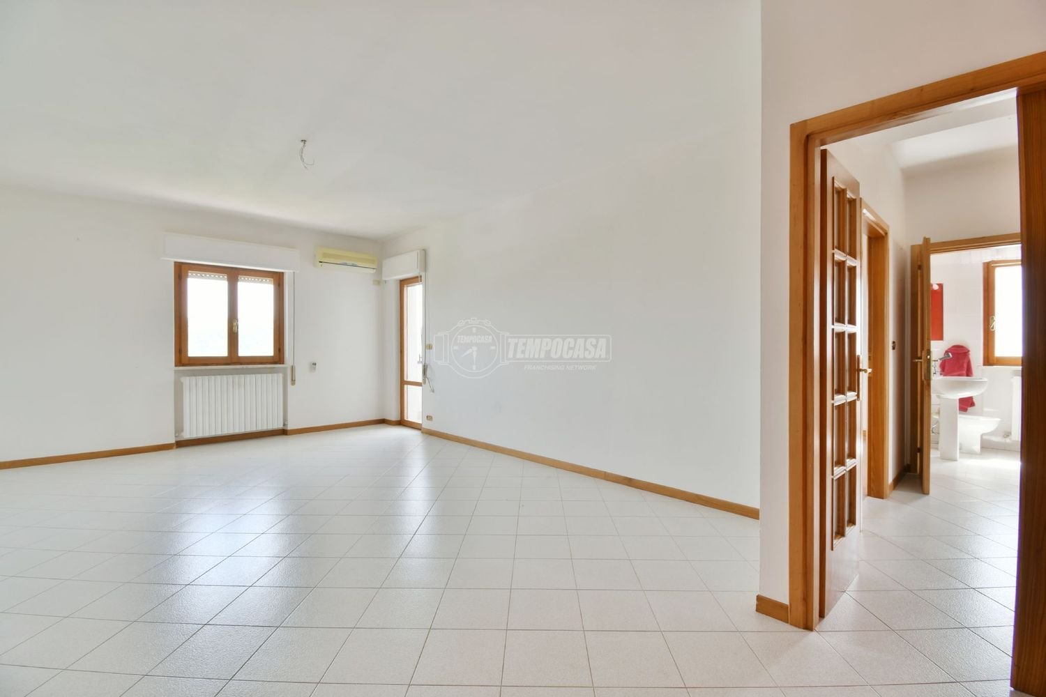 Duplex de 4 divisões em Folignano, Italy N.º 79948