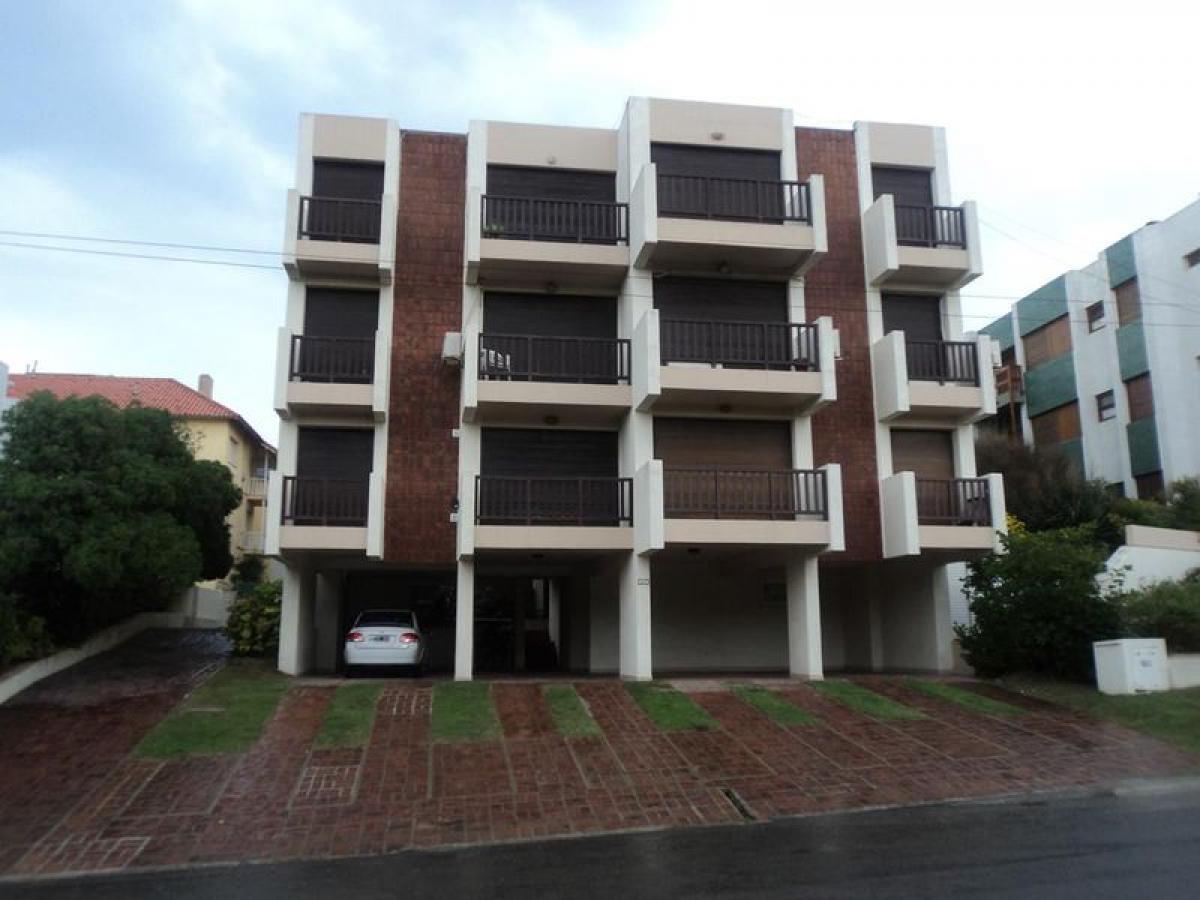 2 bedrooms Apartment in Mar del Plata, Argentina No. 82956
