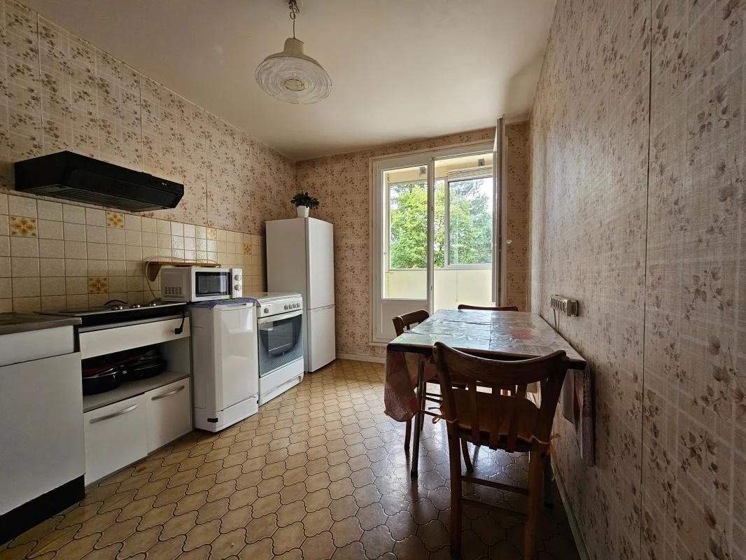 3 Schlafzimmer Wohnung in Saint-Etienne, France, Nr. 348220