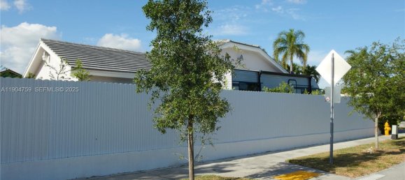4 غرف نوم فيلا في Miami, USA رقم 614444 4