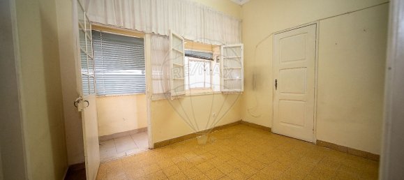 5 bedrooms House in Portimao, Portugal No. 25344 30