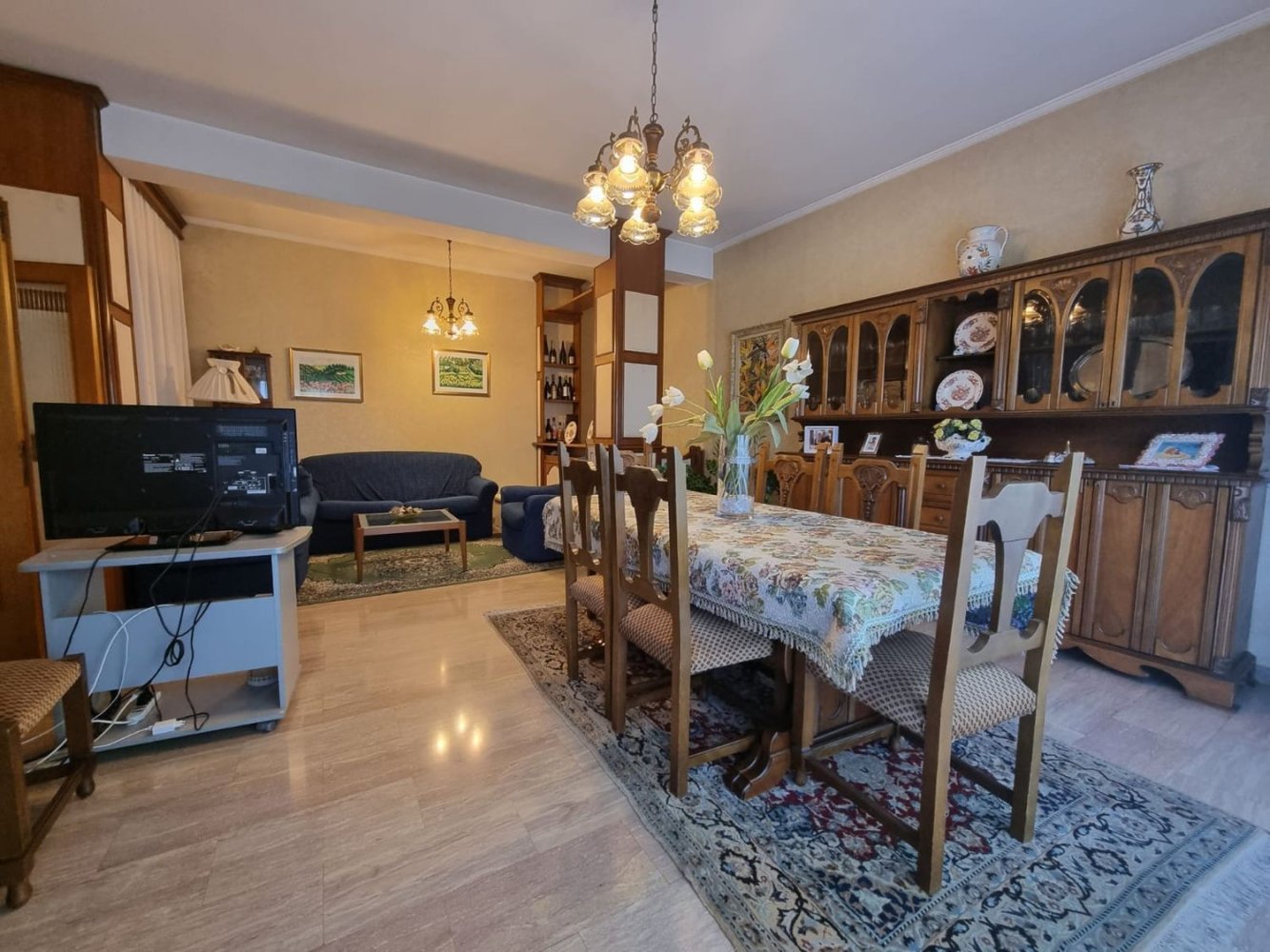 Apartamento de 6 habitaciónes en Civitanova Marche, Italy No. 294328