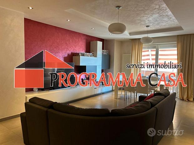 5 rooms Commercial property in Pomezia, Italy No. 255651