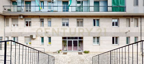 2 rooms Apartment in Milan, Italy No. 246220 2