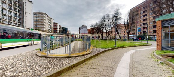 2 rooms Apartment in Milan, Italy No. 246220 5