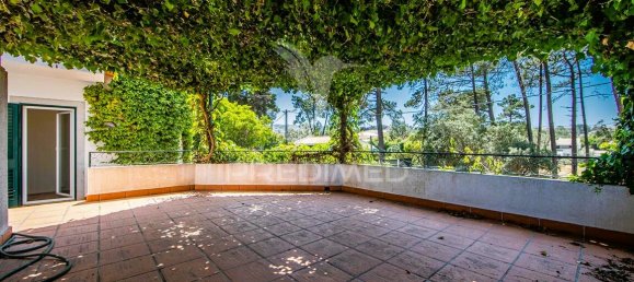 6 bedrooms House in Sesimbra, Portugal No. 104724 10