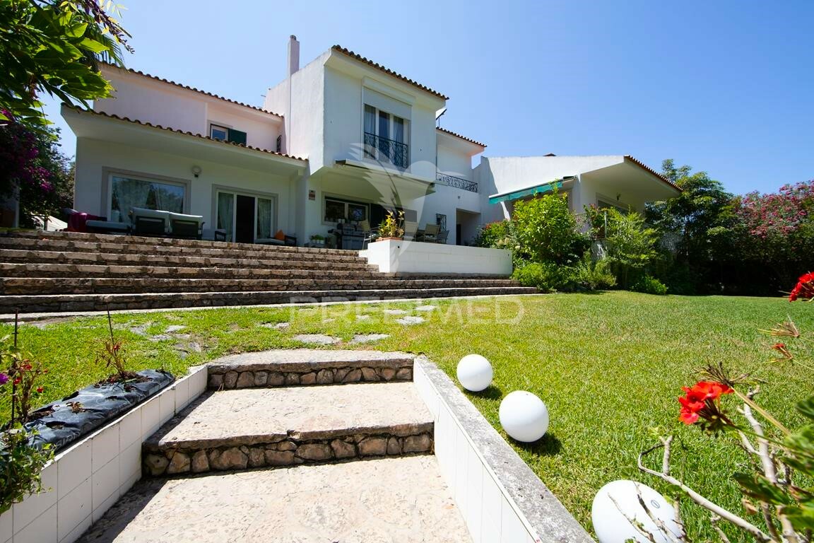6 bedrooms House in Sesimbra, Portugal No. 104724