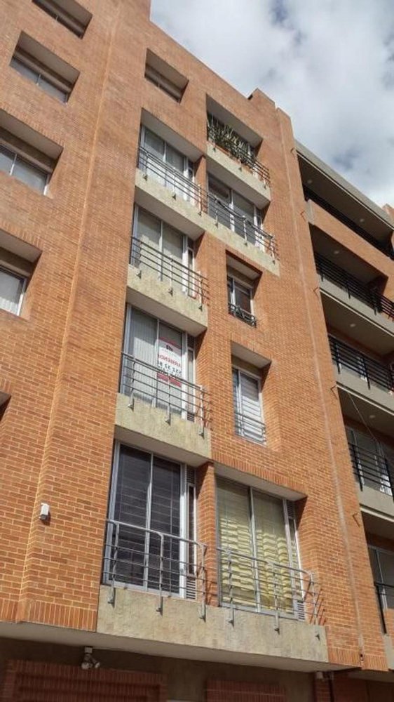 Casa de 3 dormitorios en Bogotá, Colombia No. 10272