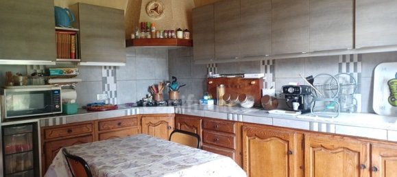 4 bedrooms House in Chuelles, France No. 220363 3