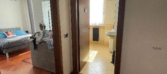 Apartamento de 2 divisões em Abbiategrasso, Italy N.º 14056 7