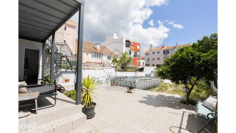 5 bedrooms House in Barreiro, Portugal No. 226362