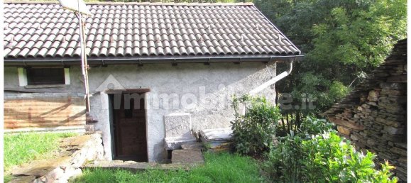 2 bedrooms House in Valle Cannobina, Italy No. 272884 5