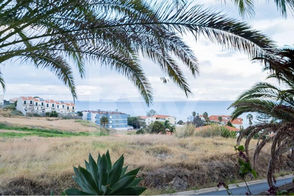 3 bedrooms Apartment in Canico, Portugal No. 72832