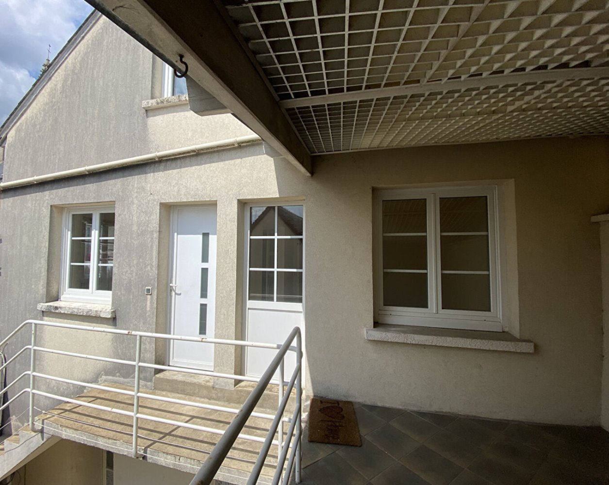 Duplex T2 em Chateaudun, France N.º 44719